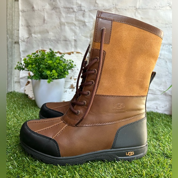 Butte II Waterproof Winter Boot
UGG size 5 unisex 
$130.00 gently used - Picture 10 of 16